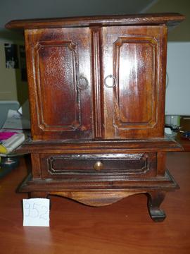 Miniaturowy kabinet